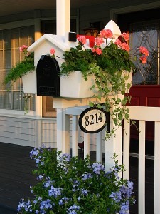creative mailbox planters