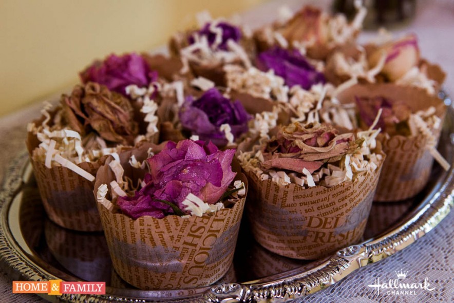 Shirley-Bovshow-dried-roses-in-muffin-tins-edenmakersblog